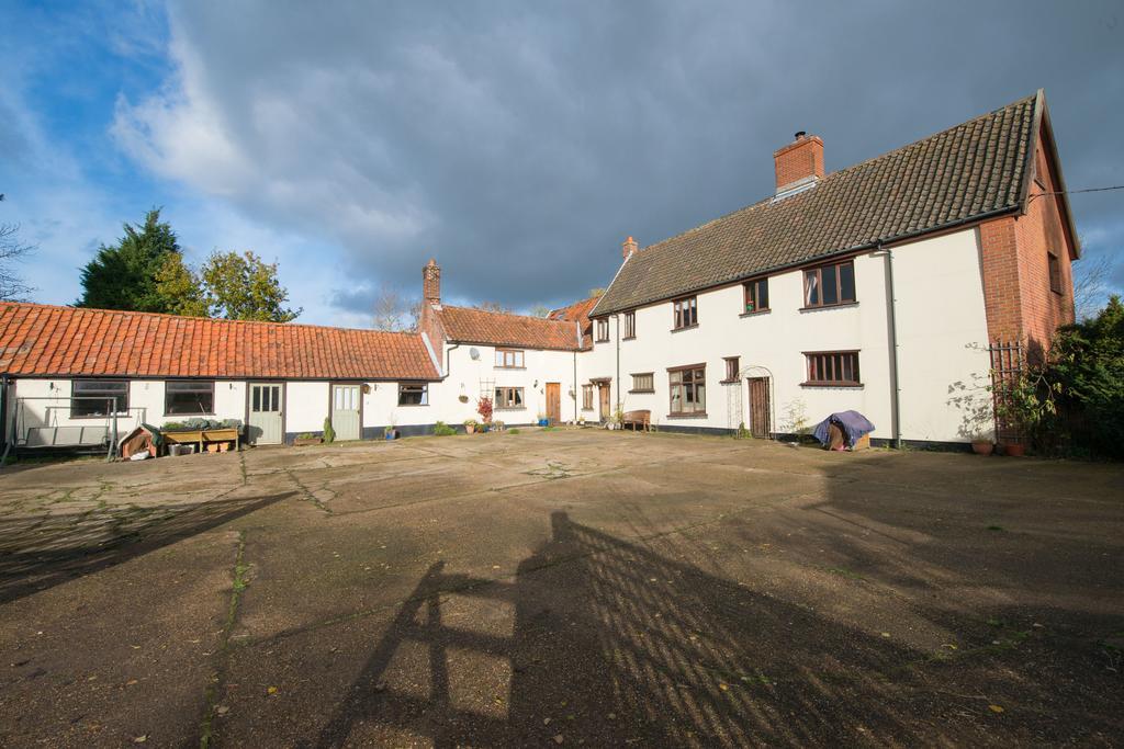 Valley Farmhouse, Westhall Redisham Buitenkant foto